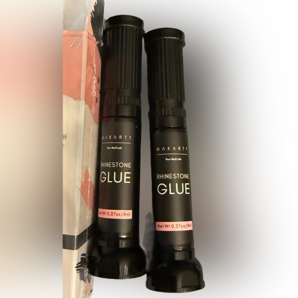 ✨ Sparkle Security: Makartt Rhinestone Glue Duo ✨